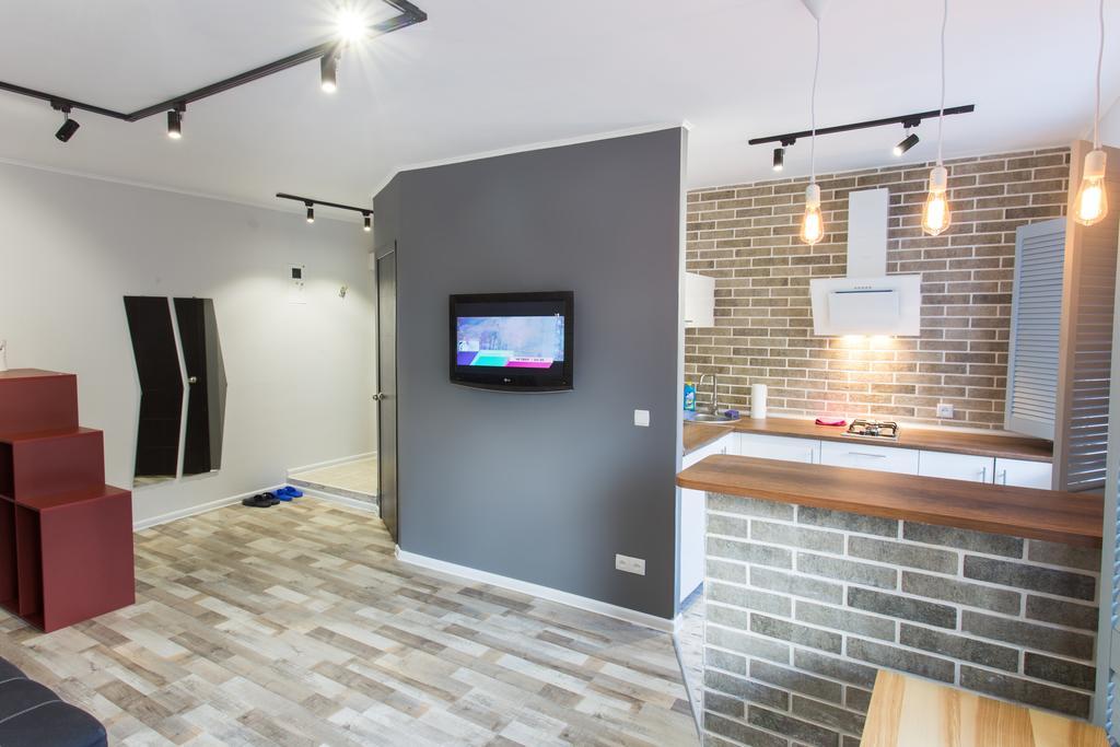 Loft Apartment Near Botanical Garden Kharkov Ngoại thất bức ảnh